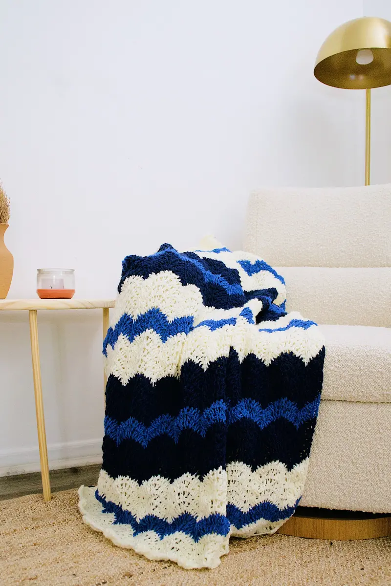 Crochet Kit - Tunisian Bubble Chevron Afghan 1