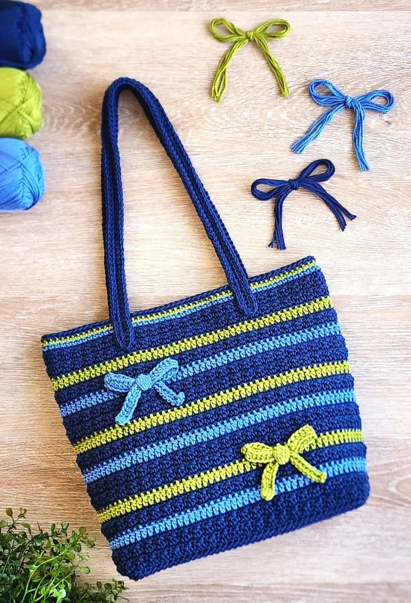 Crochet Kit - Un-Bow-Lievable Tote Bag 1