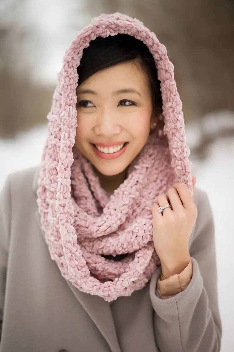 Crochet Kit - Velvet Ribbed Cowl 2