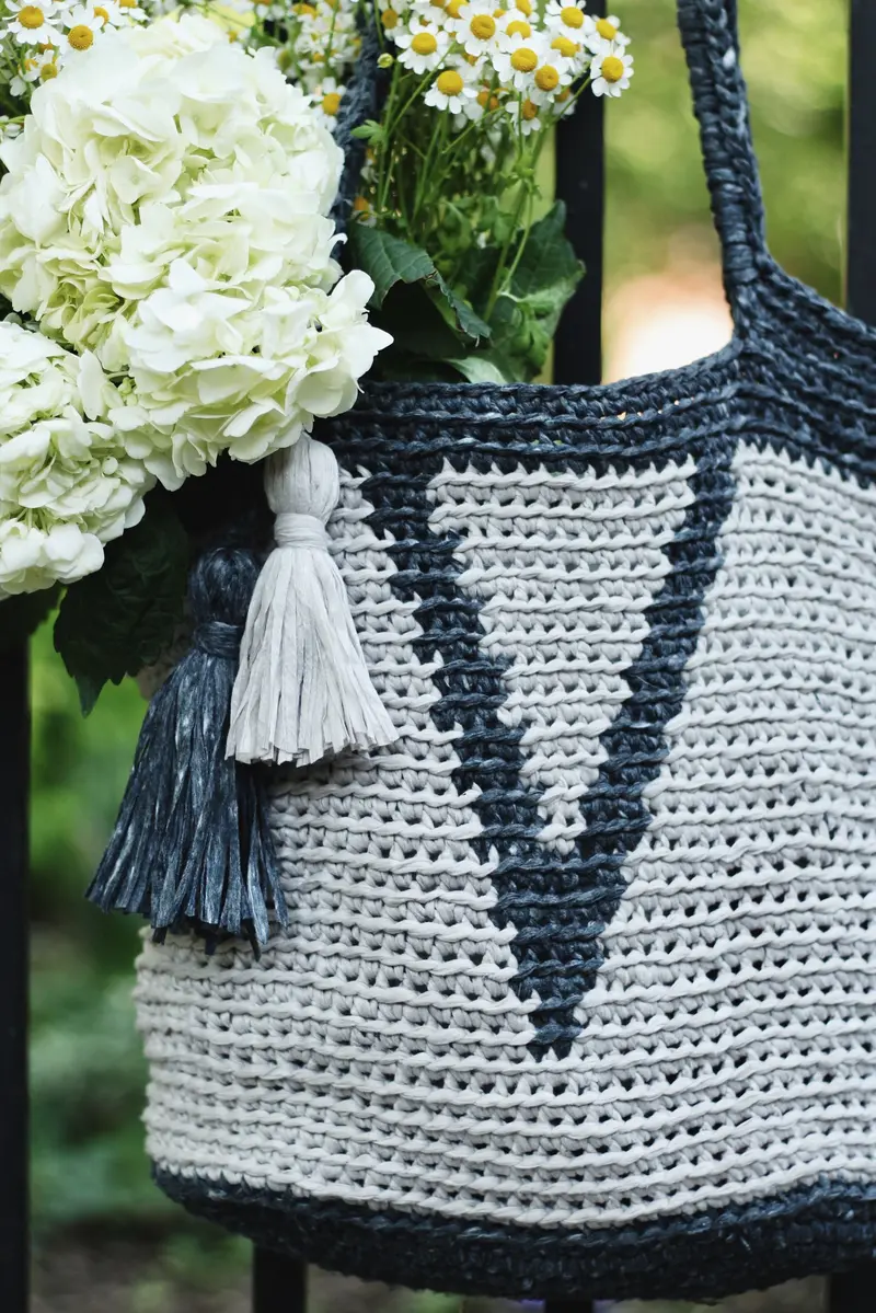 Crochet Kit - Verona Basket Tote 1