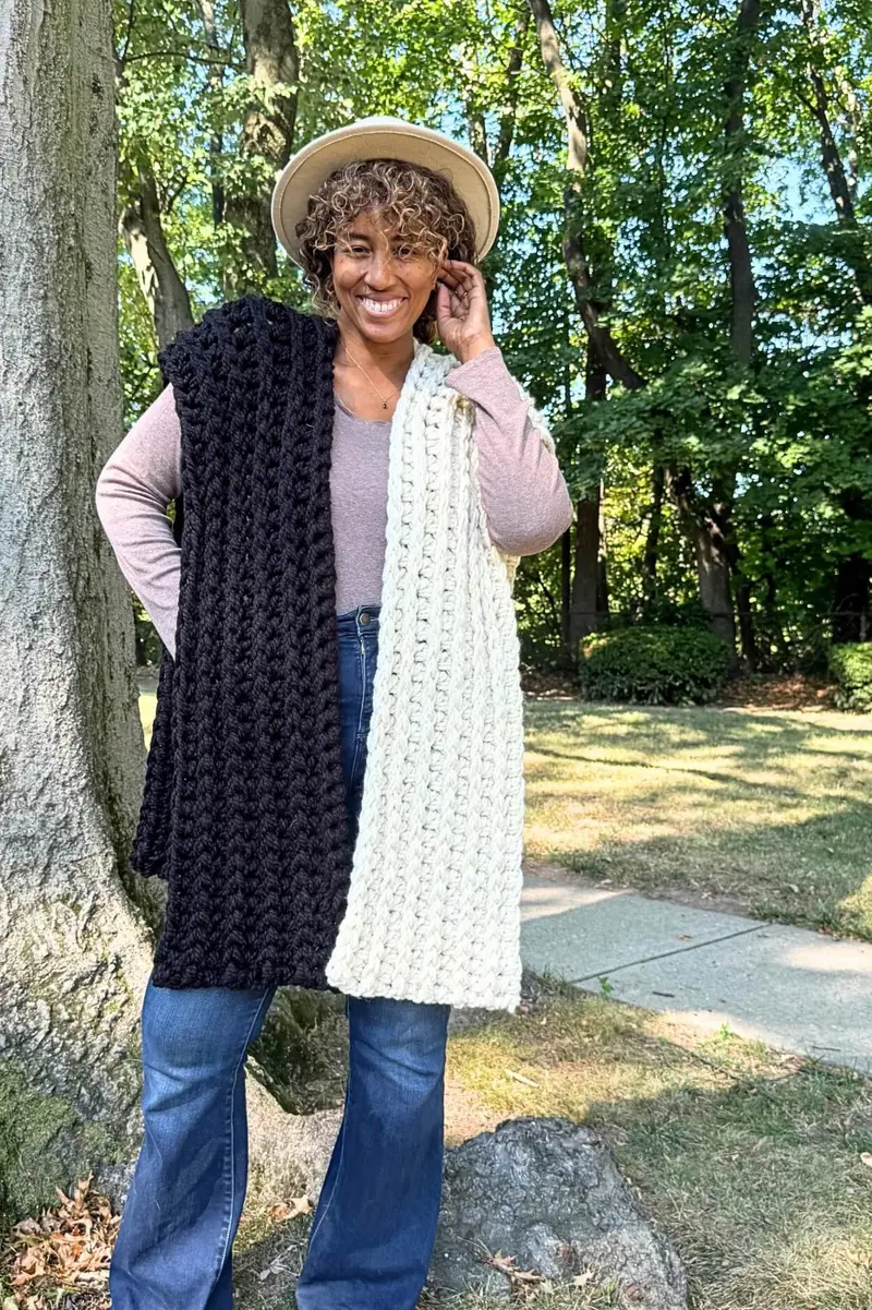 Crochet Kit - Wednesday Poncho 1