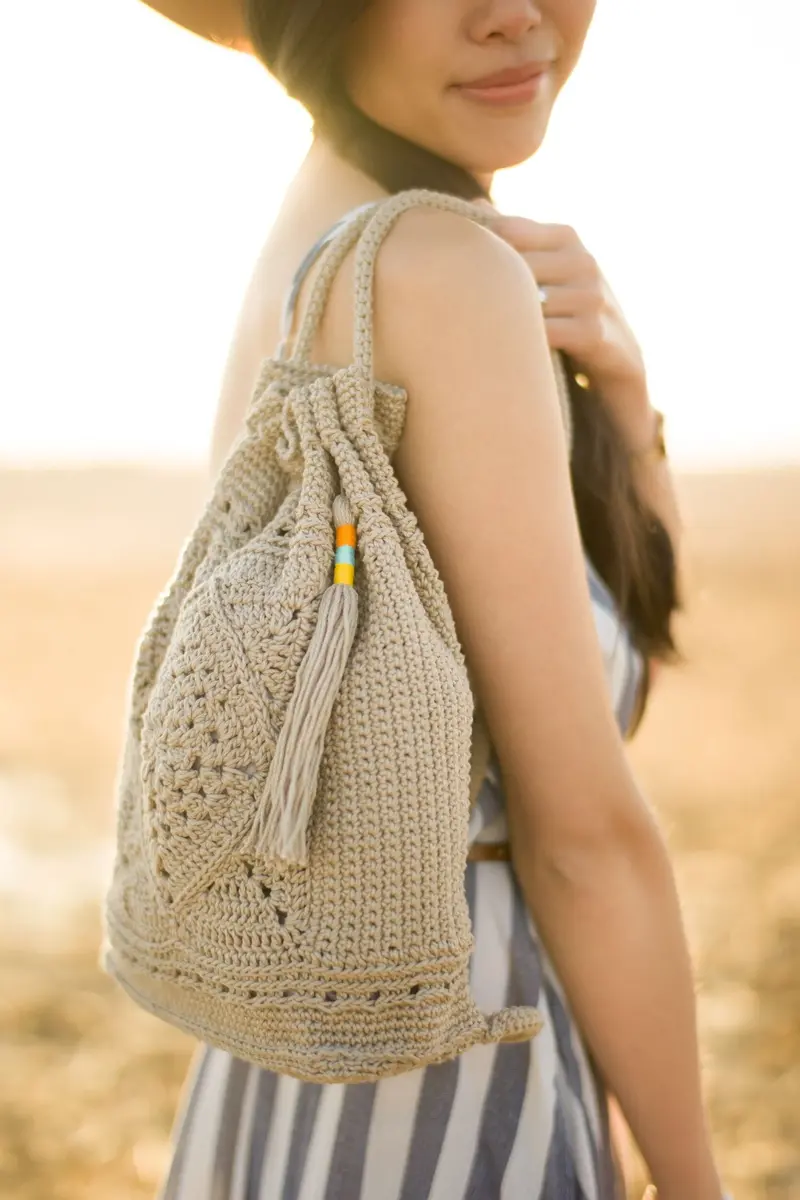Crochet Kit - Wildrose Backpack 1