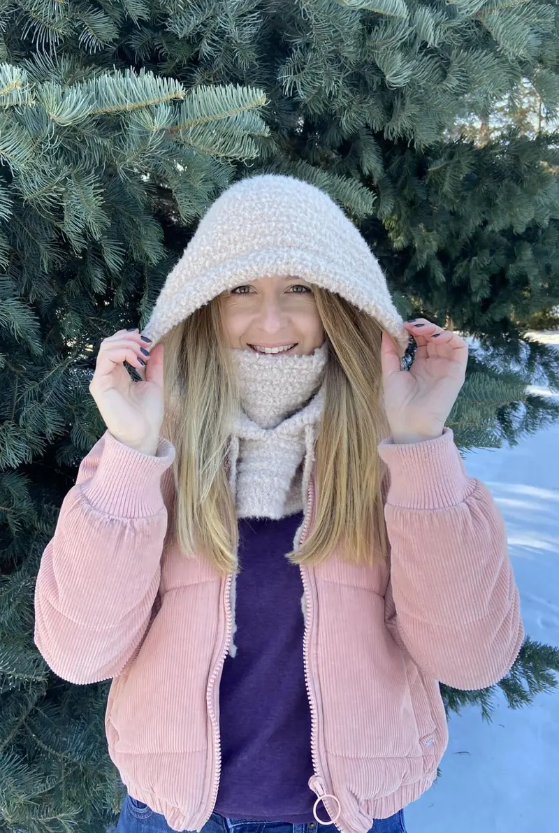 Crochet Kit - Willow Hooded Cowl 1
