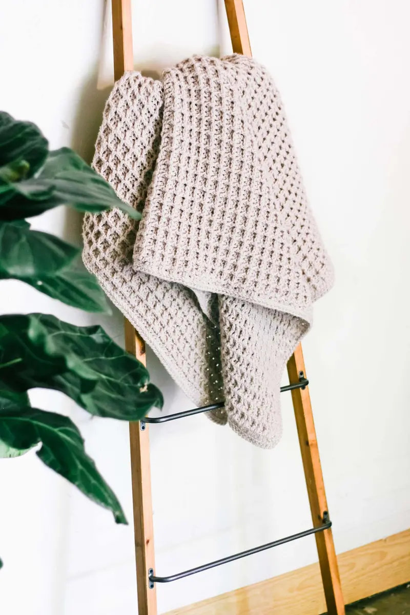 Crochet Kit - Wooly Waffles Throw 1
