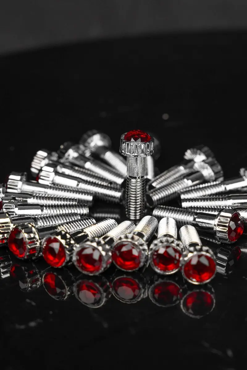 Crystal Shiny Screws 4