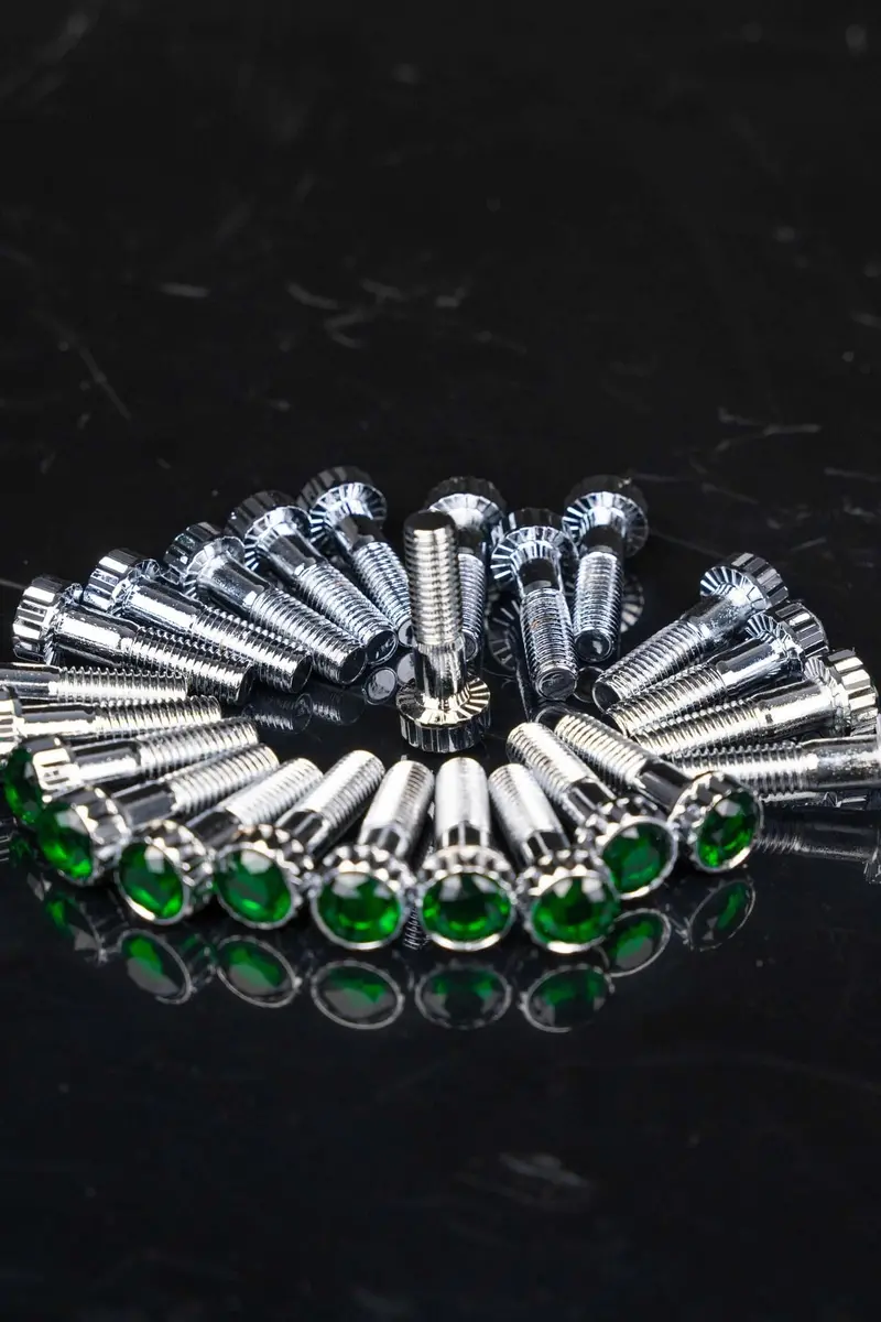 Crystal Shiny Screws 4