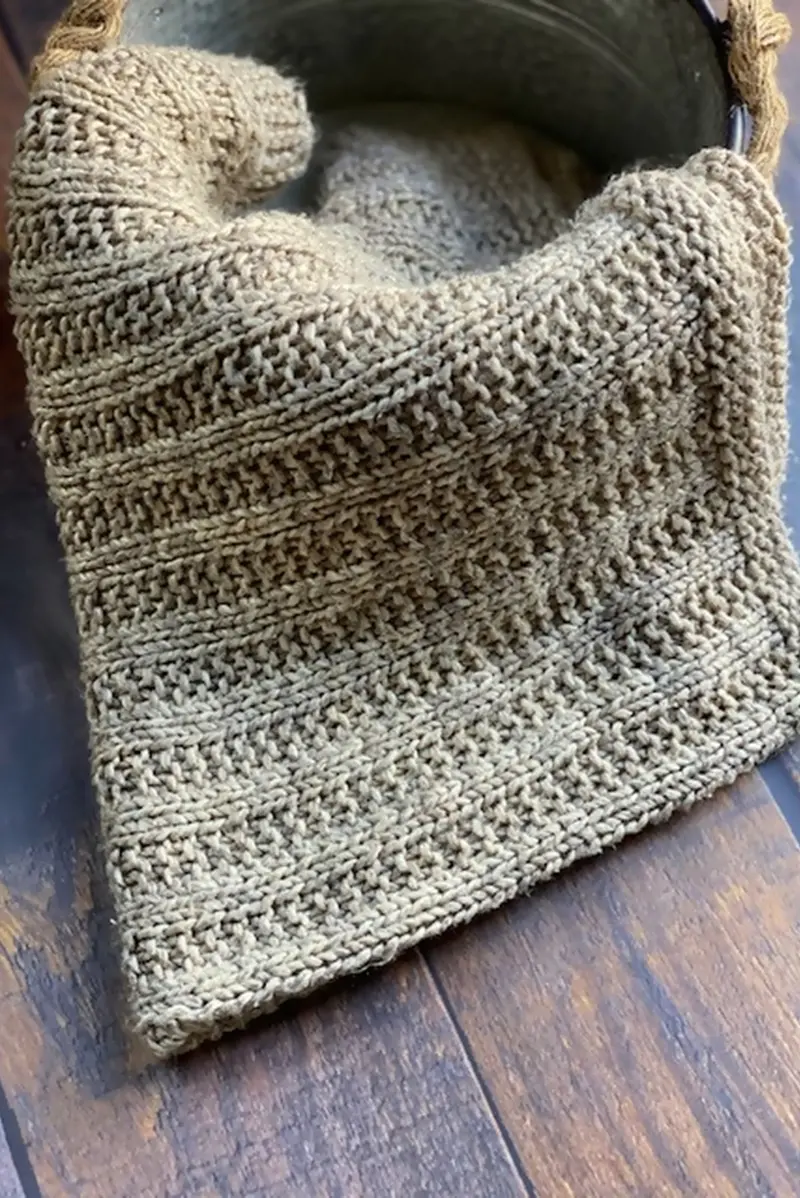 Cuddle Me Baby Blanket (Knit) 1
