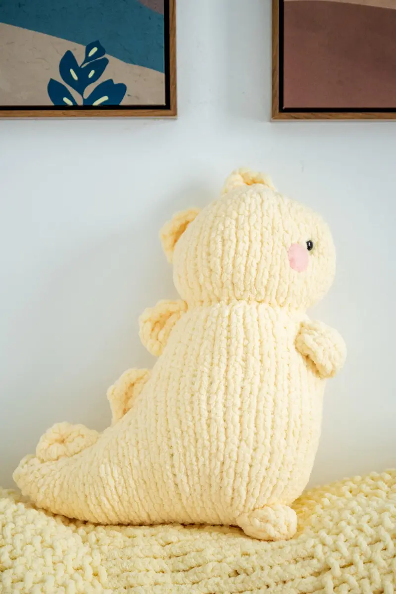 Dinosaur (Knit) 1