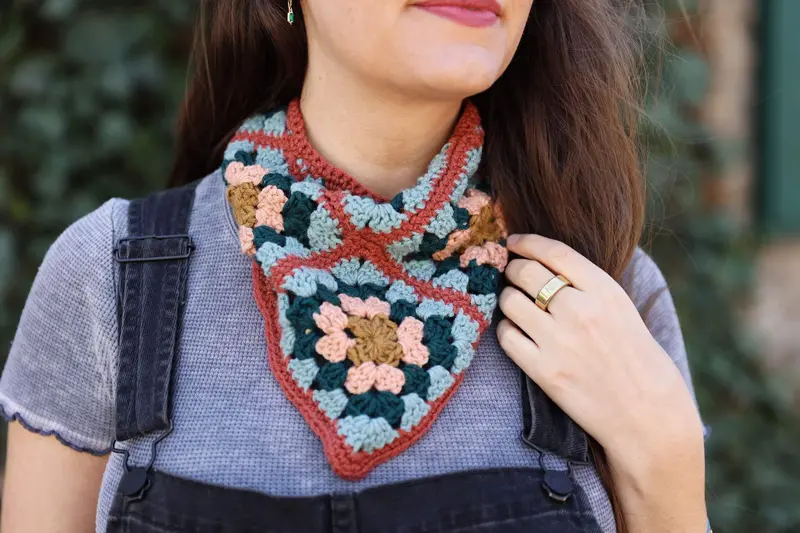 Duo Granny Bandana (Crochet) 1