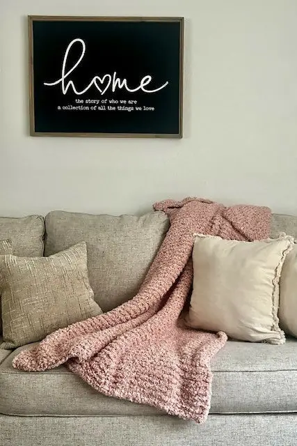Everyday Cozy Throw (Knit) 1