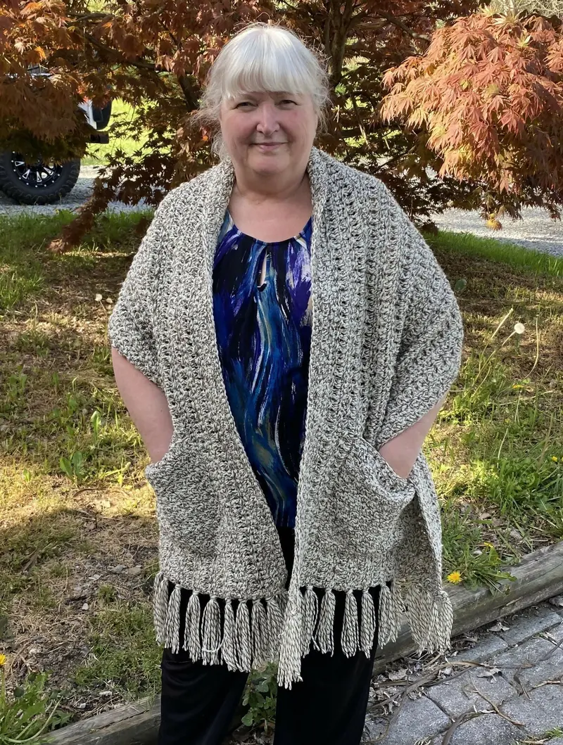 Farm House Pocket Shawl (Crochet) 1