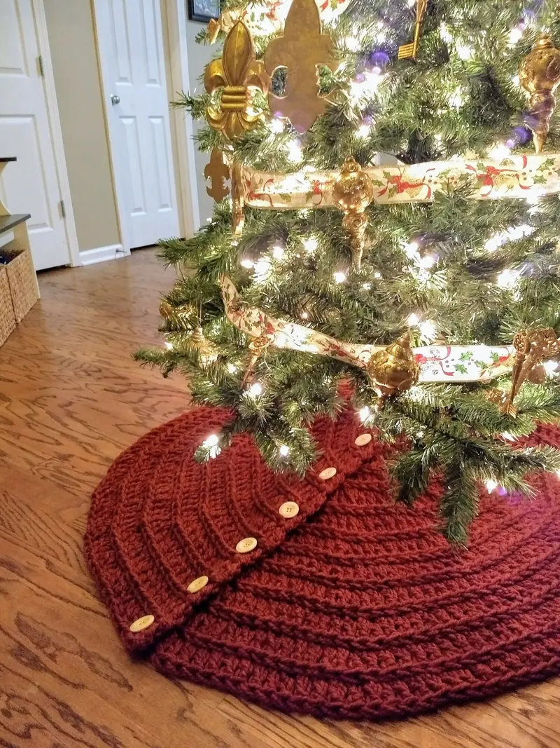 Farmhouse Christmas Tree Skirt (Crochet) 2