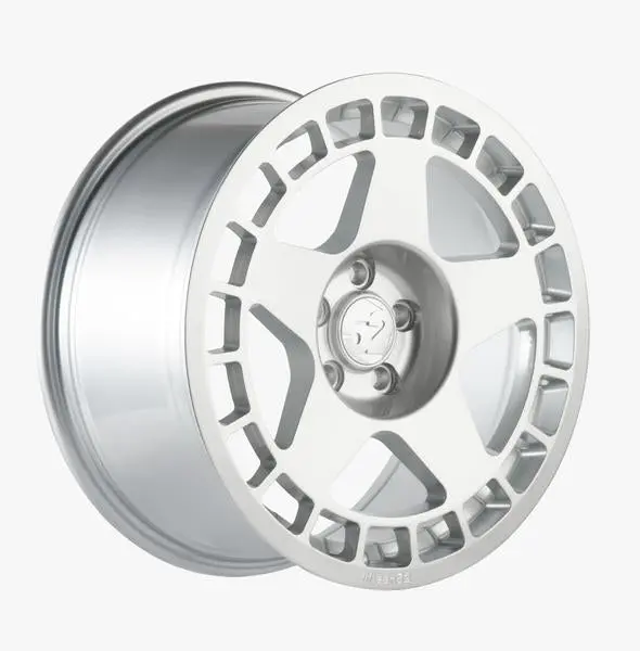 Fifteen52 Turbomac Speed Silver 1