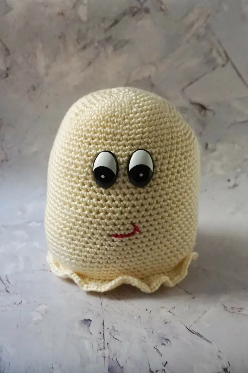 Gentle Ghost Softie (Crochet) 1