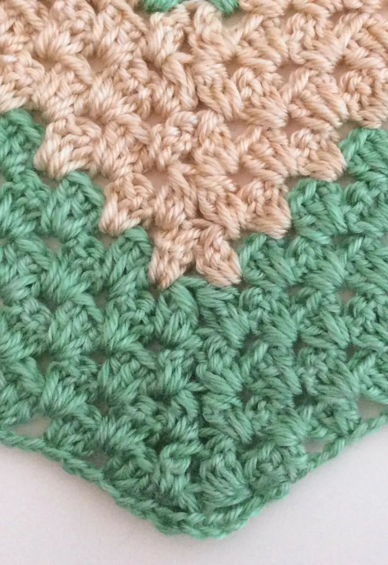 Granny Chevron Wrap (Crochet) 1