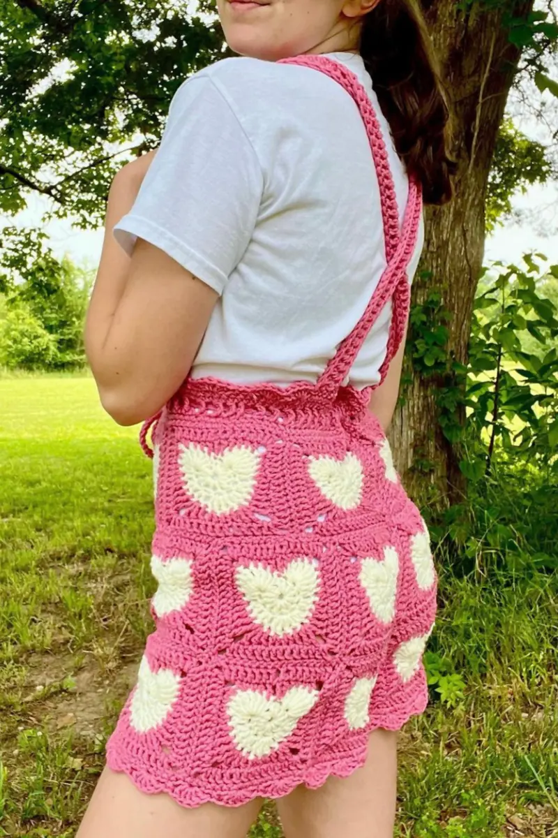 Heartalls - Square Bib Version (Crochet) 2
