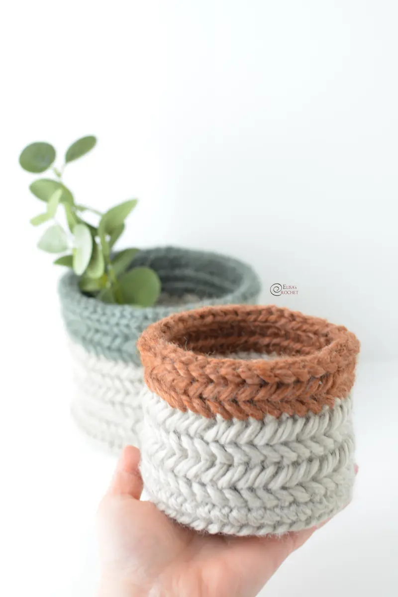 Herringbone Baskets (Crochet) 1