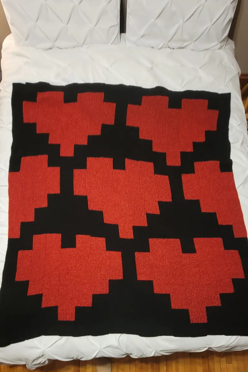 I Like Big Hearts Blanket (Circular Knitting Machine) 2