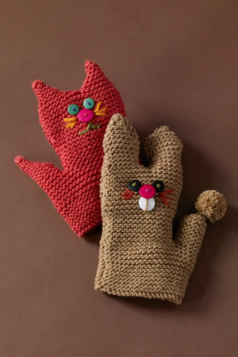 Kitty Bath Mitt Pattern (Knit) 1