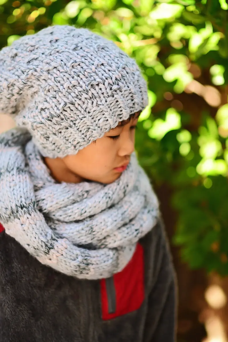 Knit Kit - Arctic Slouch Beanie And Scarf 2