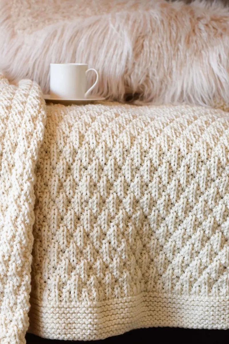 Knit Kit - Billowy Quilted Throw 1