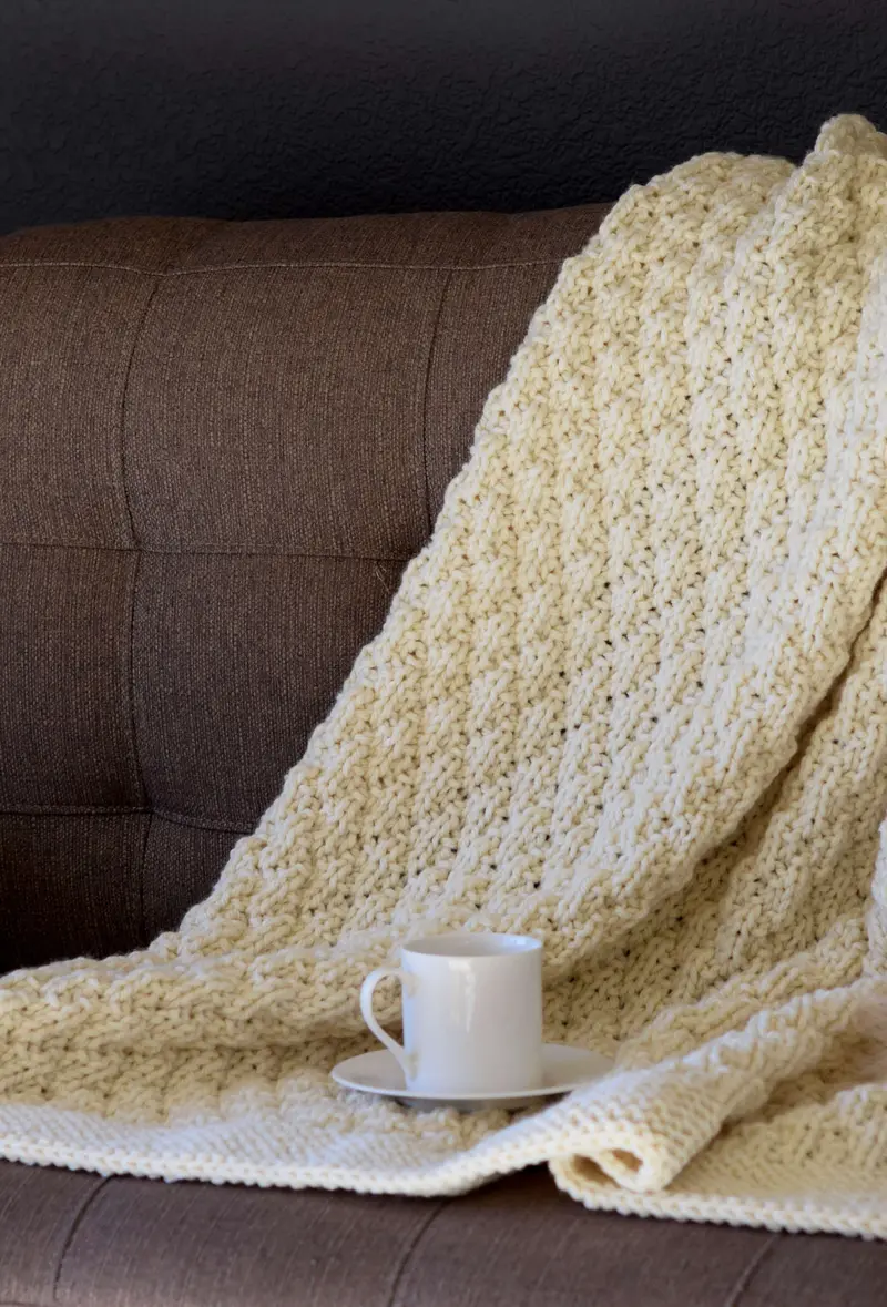 Knit Kit - Billowy Quilted Throw 2