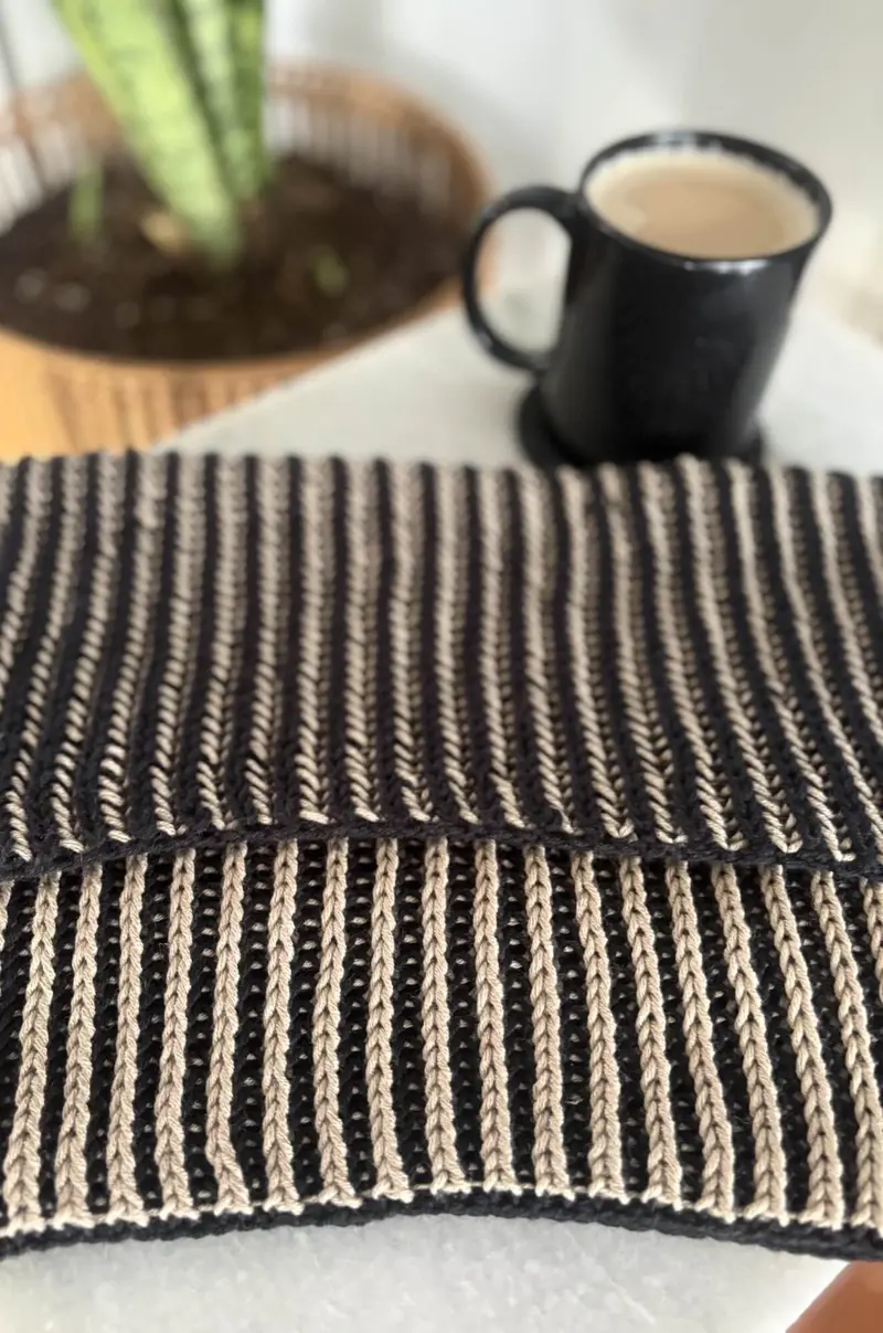 Knit Kit - Café Con Leche Cowl 1