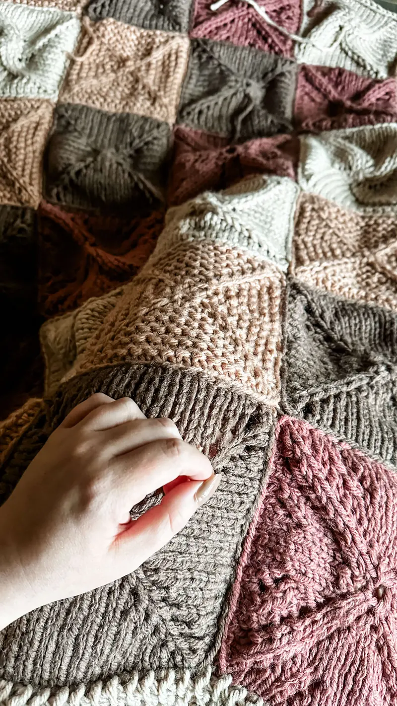 Knit Kit - Center Square Throw 1