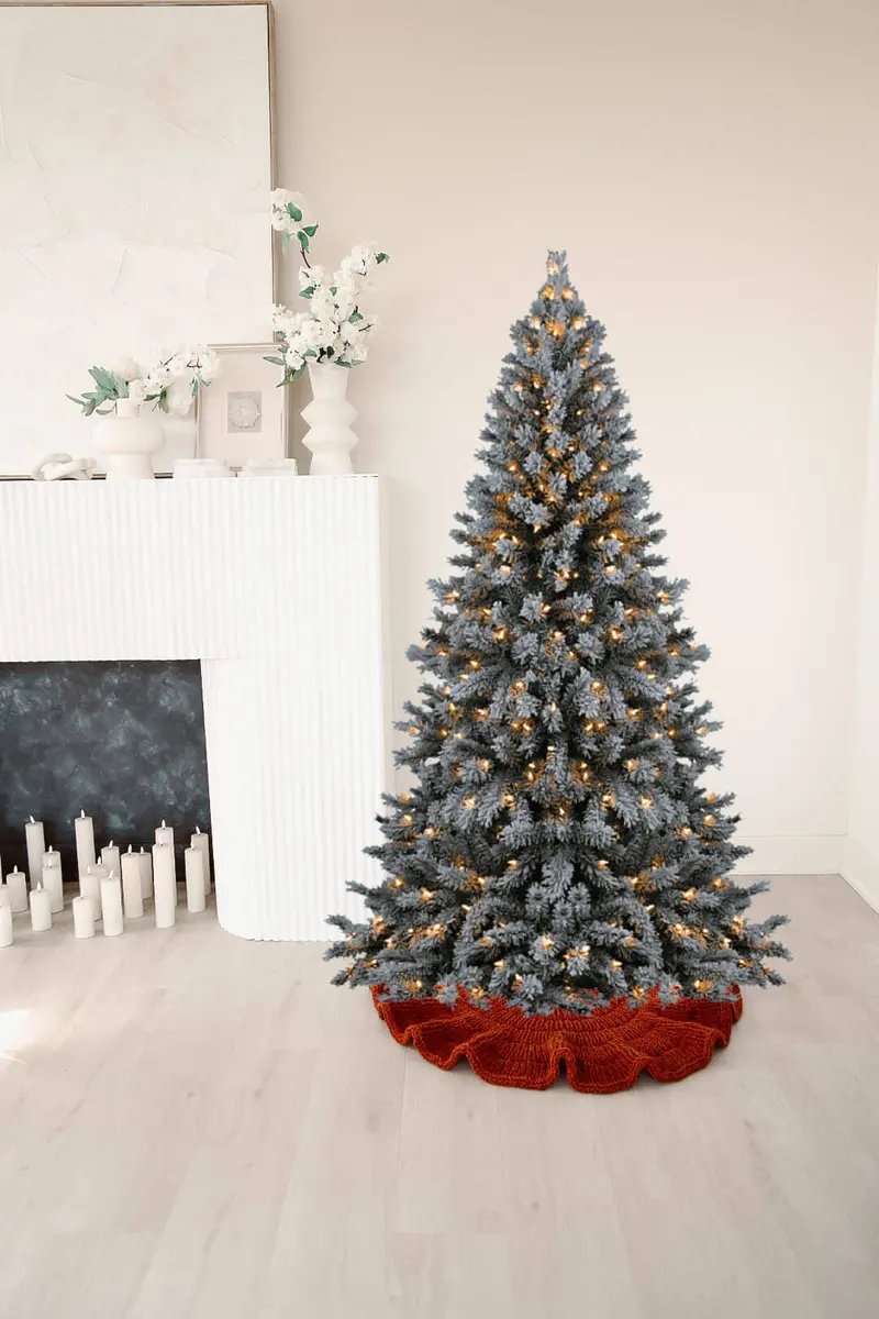Knit Kit - Christmas Tree Skirt 1
