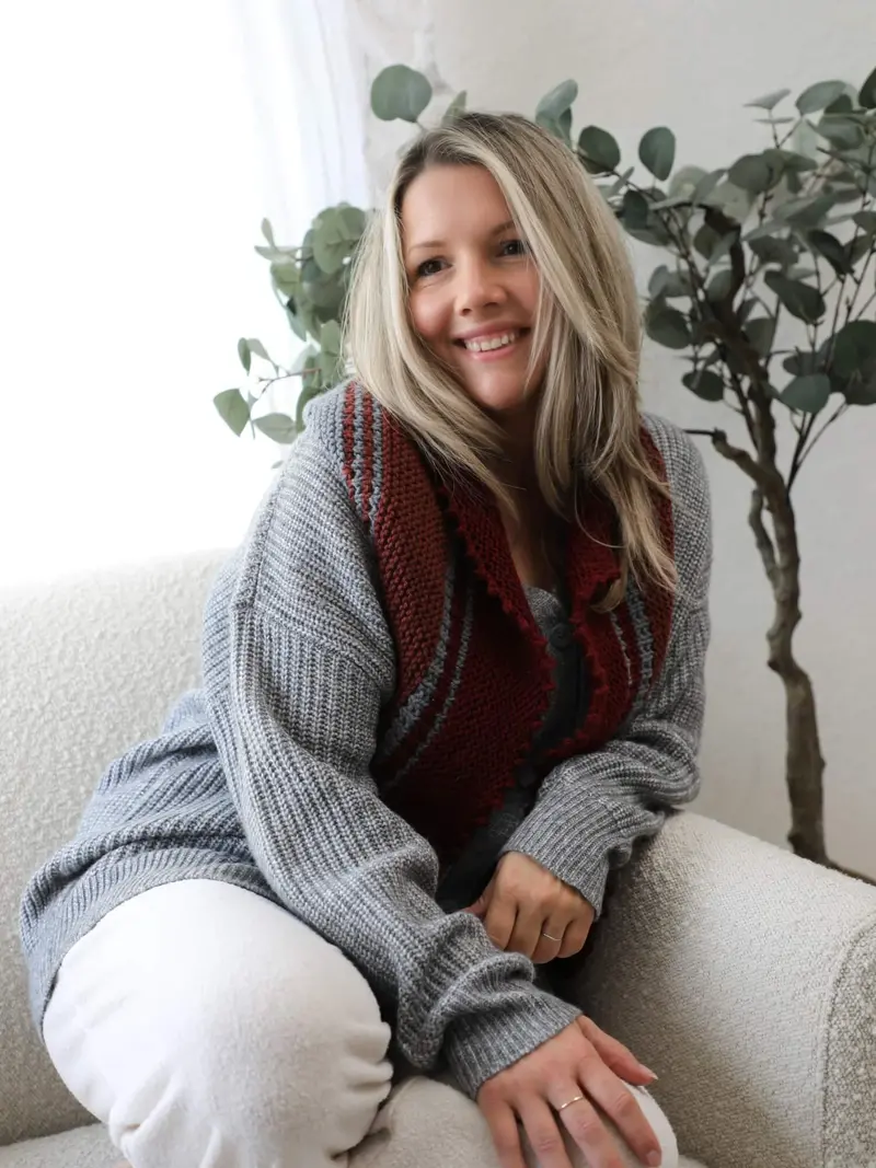Knit Kit - Cranberry Crush Shawl 2