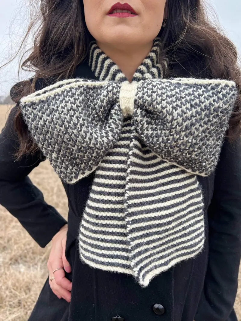 Knit Kit - Cupid's Bow Scarf 1