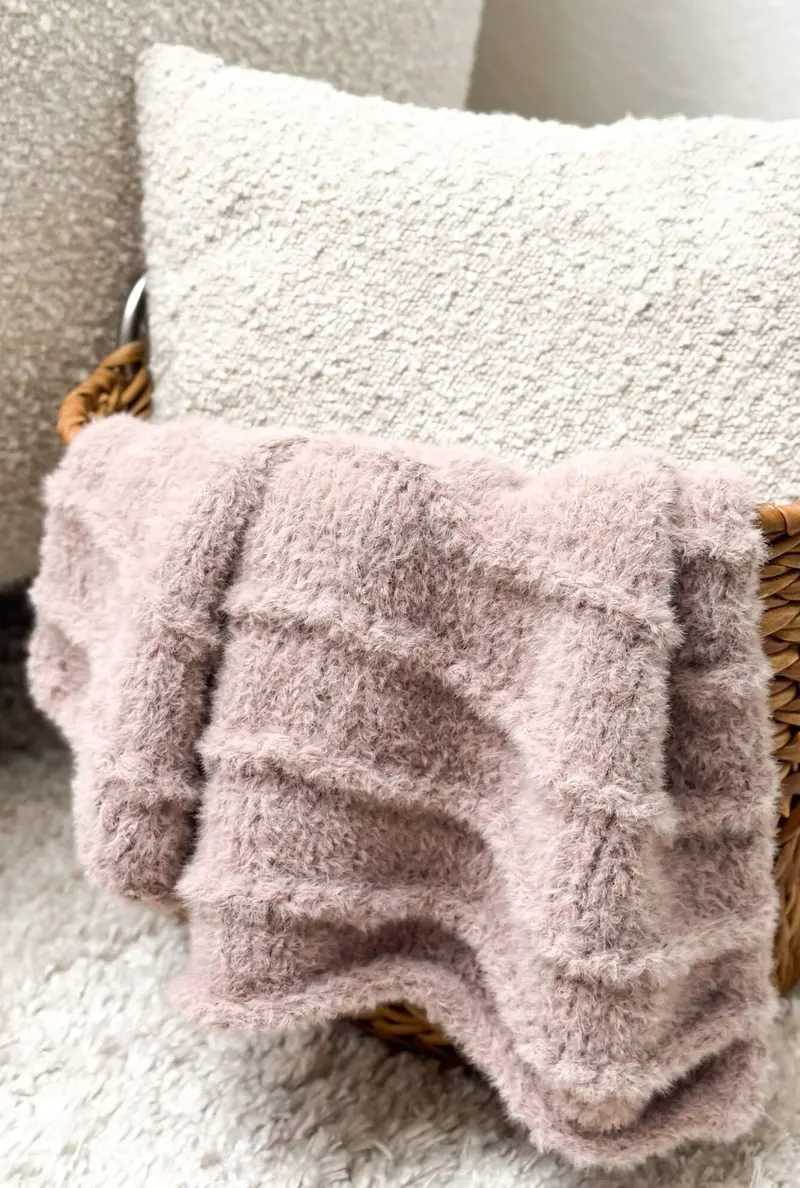 Knit Kit -Dawn Blanket 1