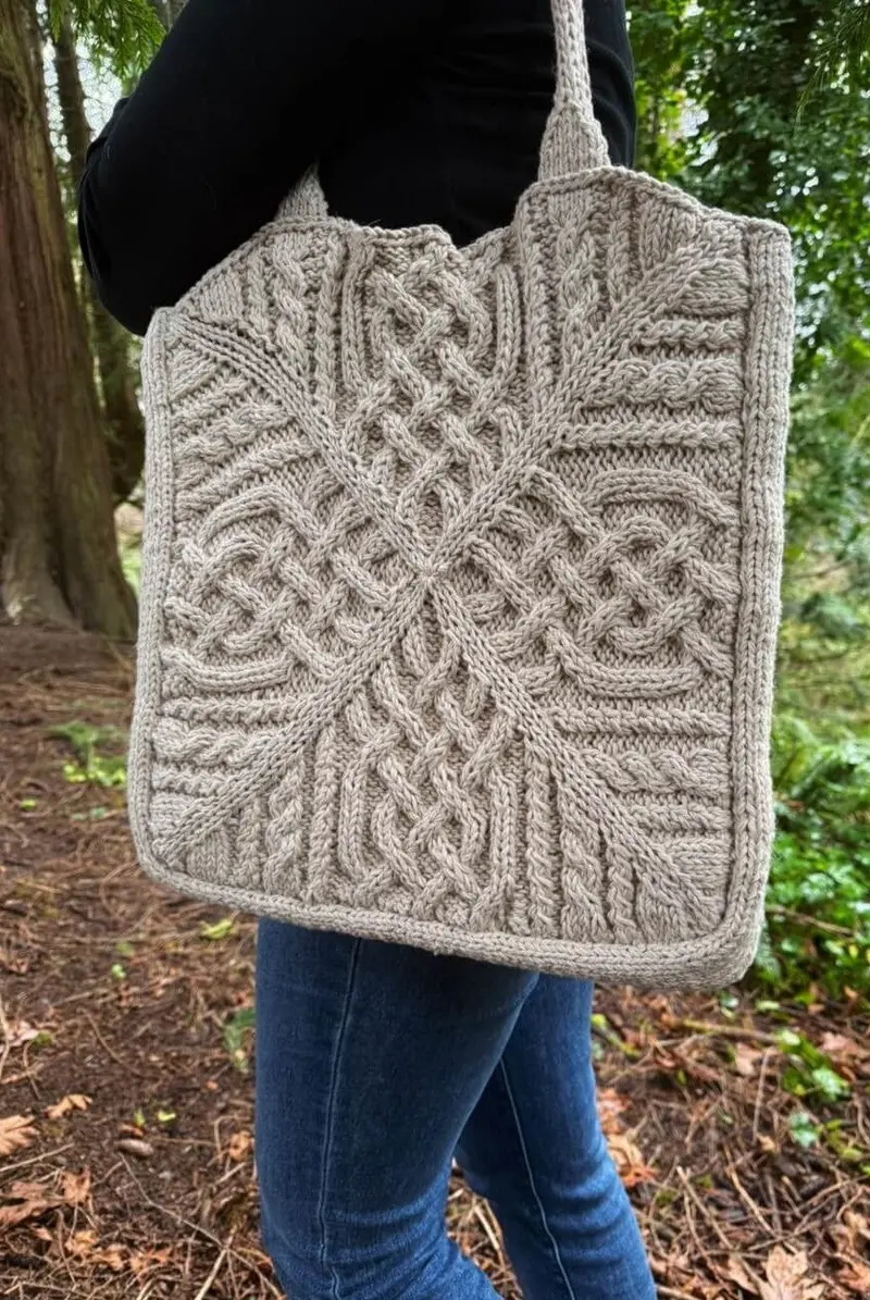 Knit Kit - Heirloom Keeper 1