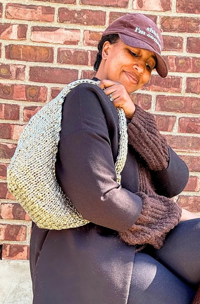 Knit Kit - Knit Crescent Bag 1