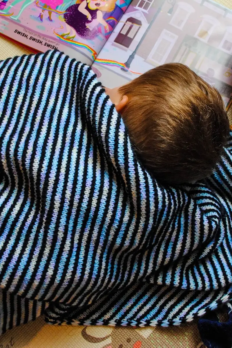 Knit Kit - Nebula Baby Blanket 1