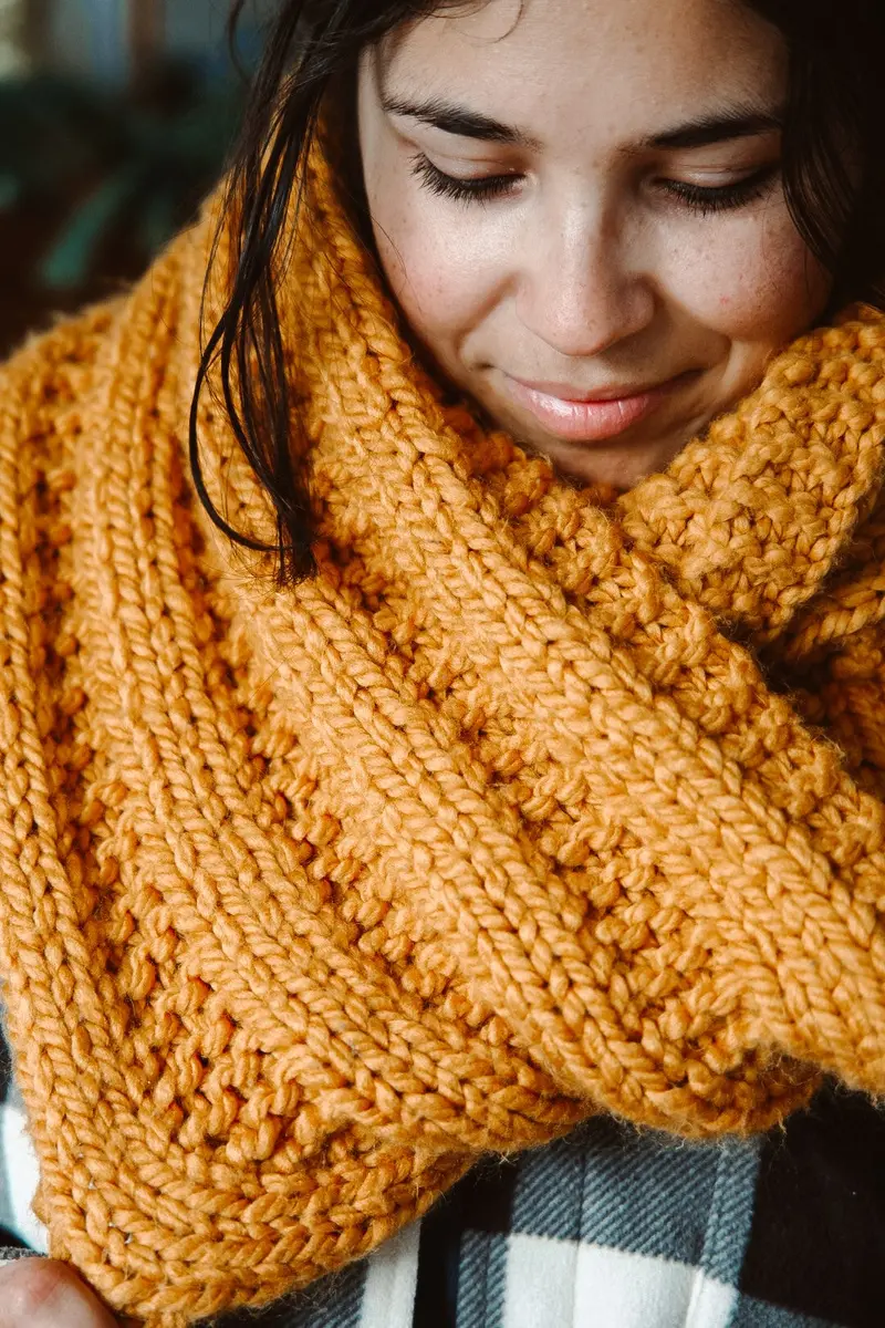 Knit Kit - Nora Infinity Scarf 2