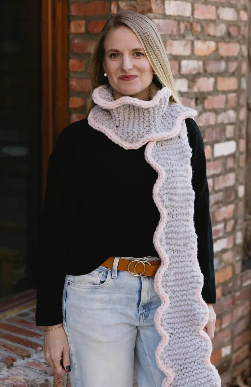 Knit Kit - Piped Scallop Scarf 2