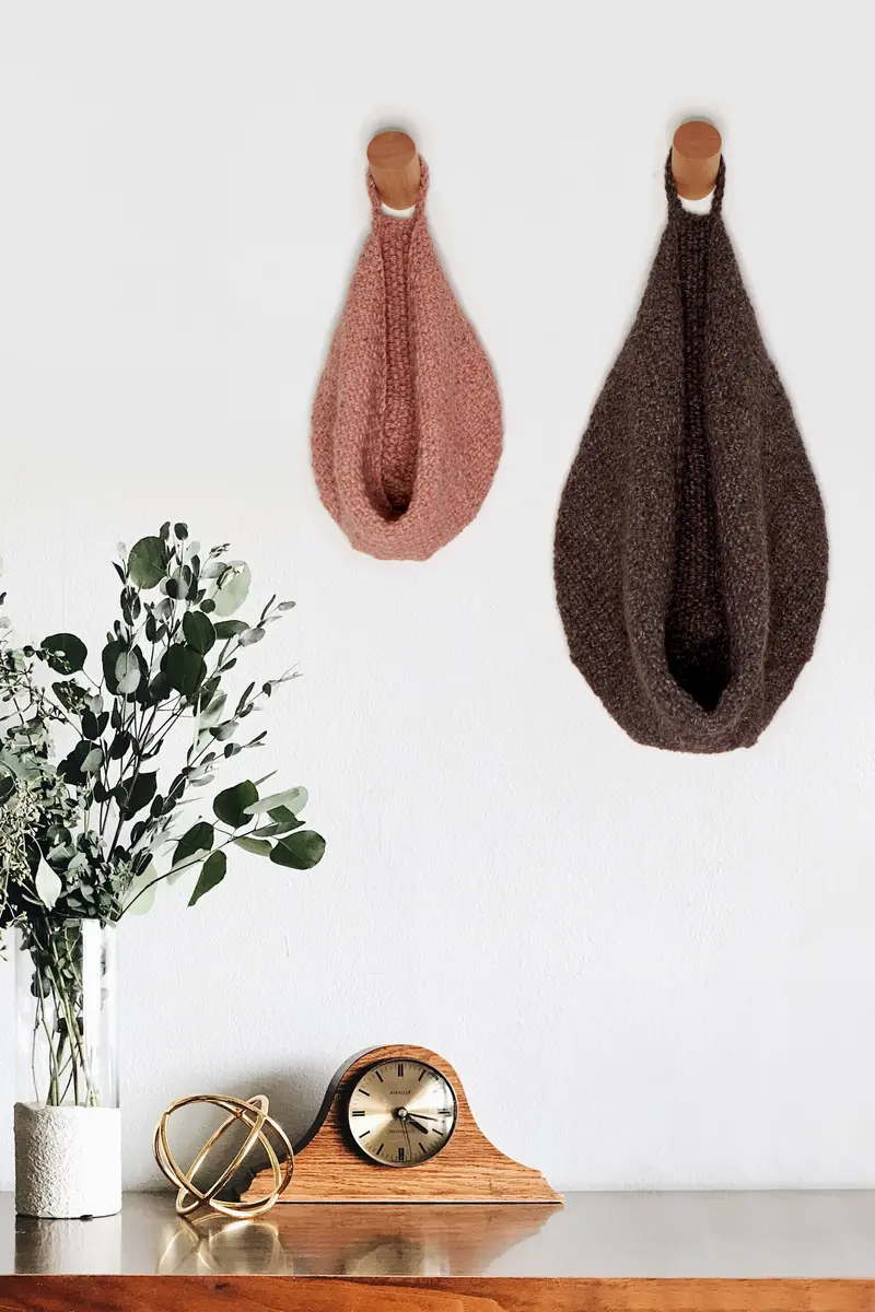 Knit Kit - Slouchy Hanging Baskets 1