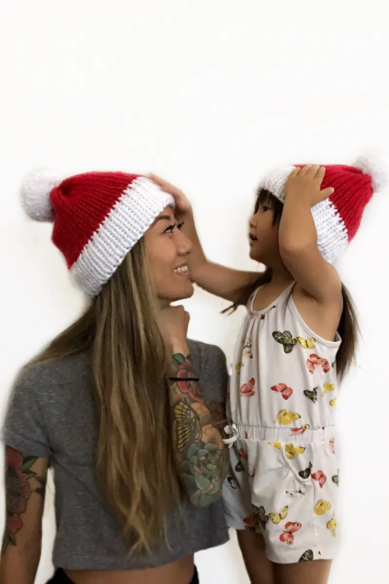 Knit Kit - Slouchy Santa Hat 1