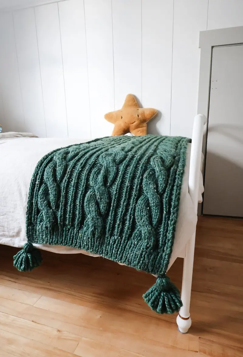 Knit Kit - Slumber Twist Bed Runner 1