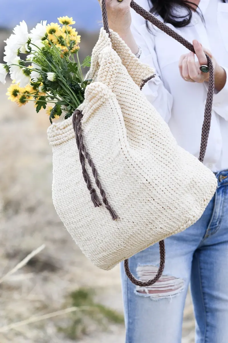 Knit Kit - Straw Knit Backpack 1