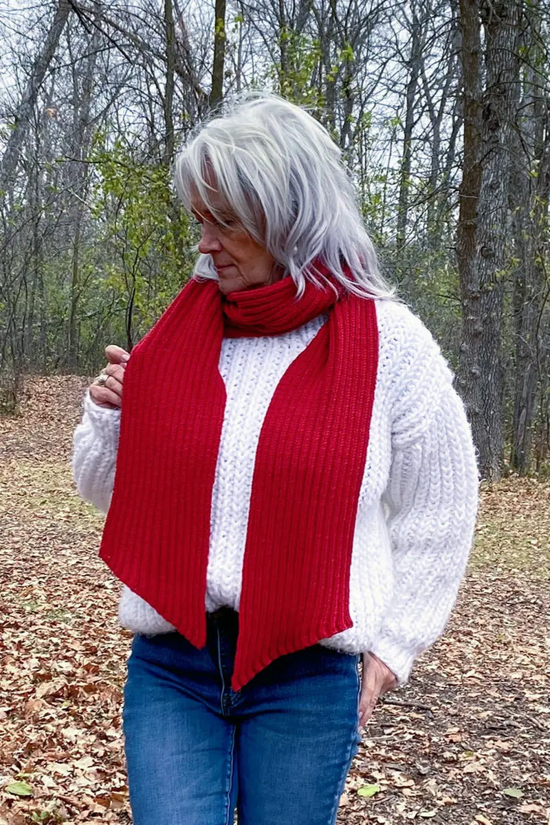 Knit Kit - The 2X2 Ribbed Scarf 1