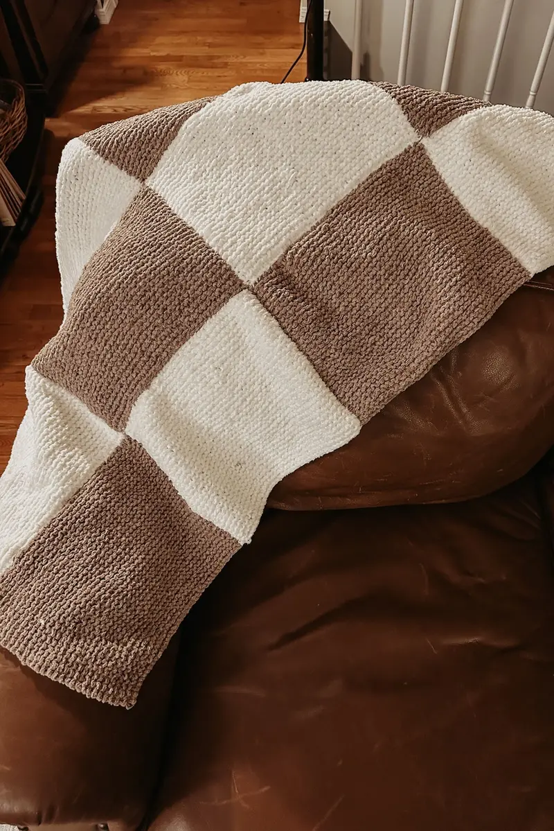 Knit Kit - The Checkmate Throw 1