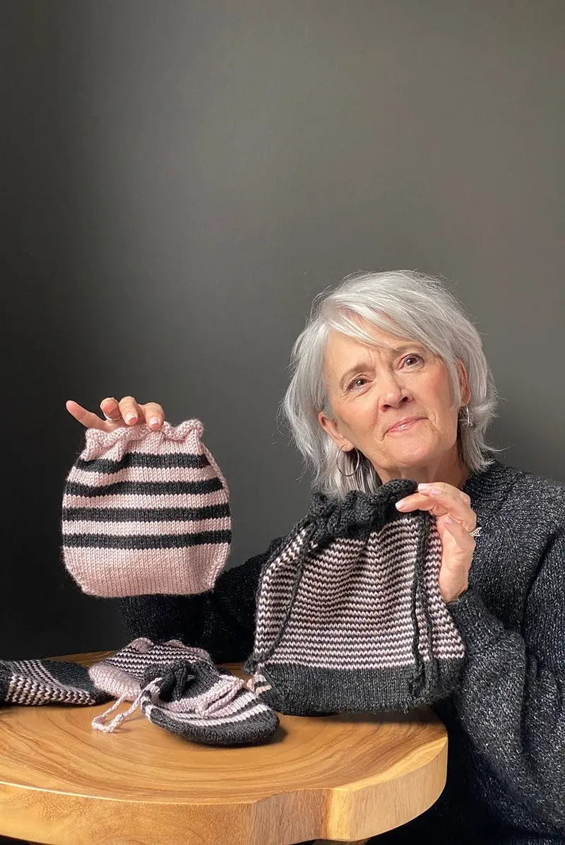 Knit Kit - The Gift Bag 1