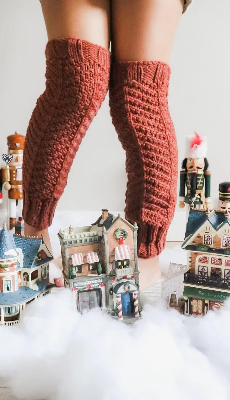 Knit Kit - Tree Line Leg Warmers 1