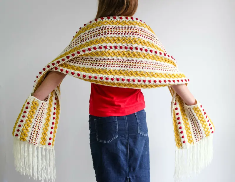 Marjorie Pocket Scarf (Crochet) 2