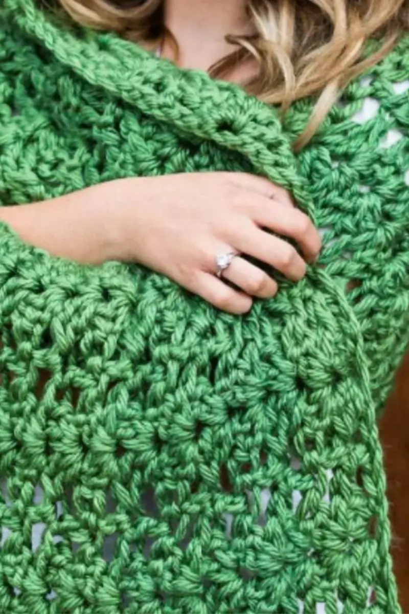 Mckenna Chunky Lace Shawl (Crochet) 2