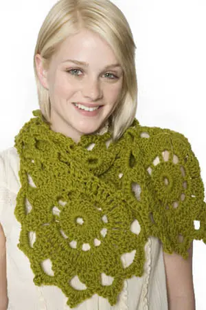 Medallion Motif Scarf Pattern (Crochet) 1