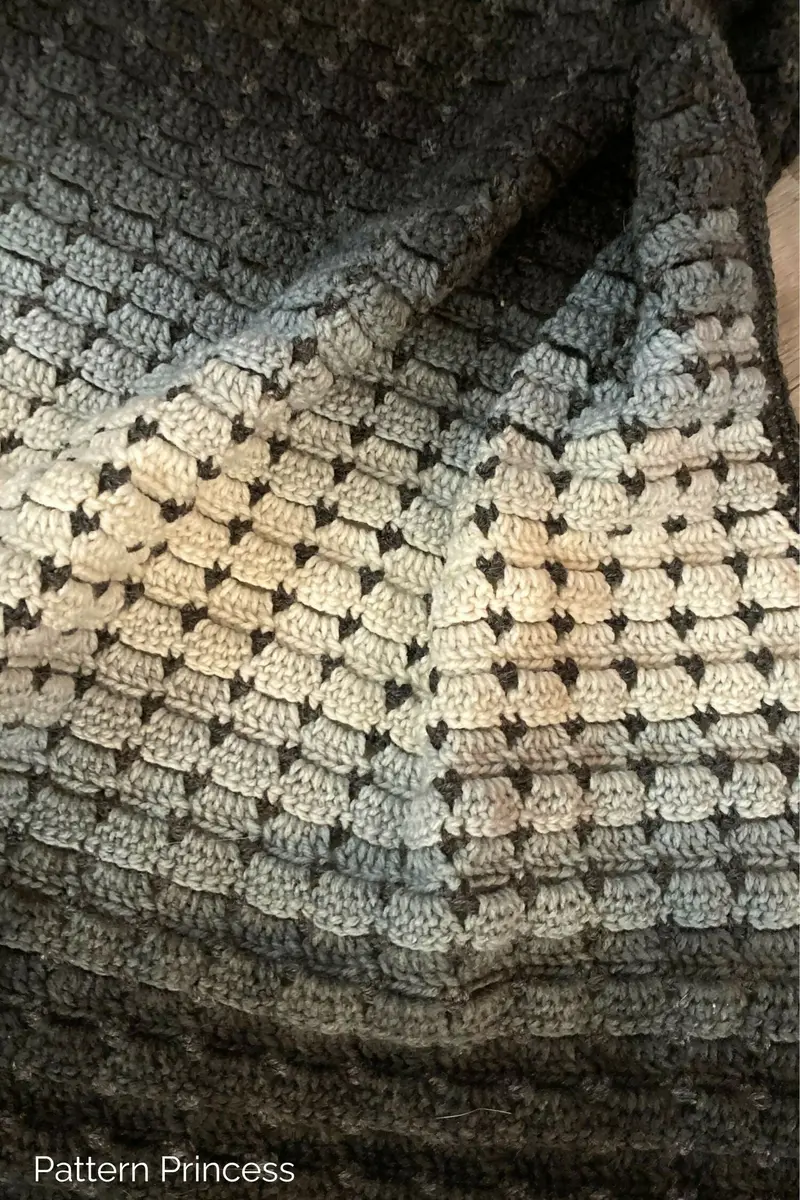 Midnight Moonlight Tiny Hearts Blanket (Crochet) 1