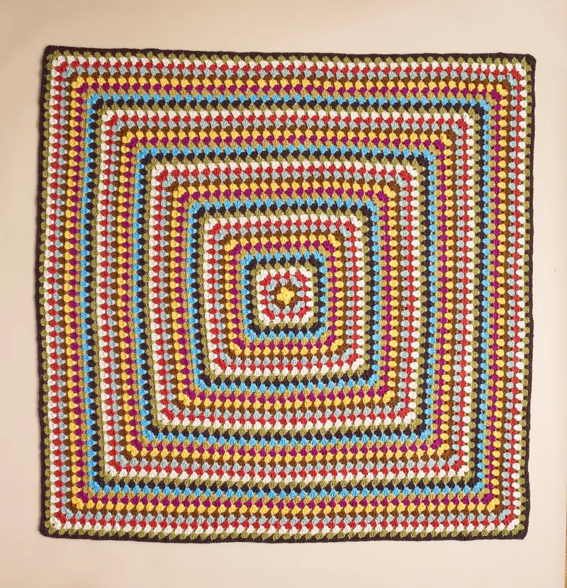 Mod Granny Afghan (Crochet) 1